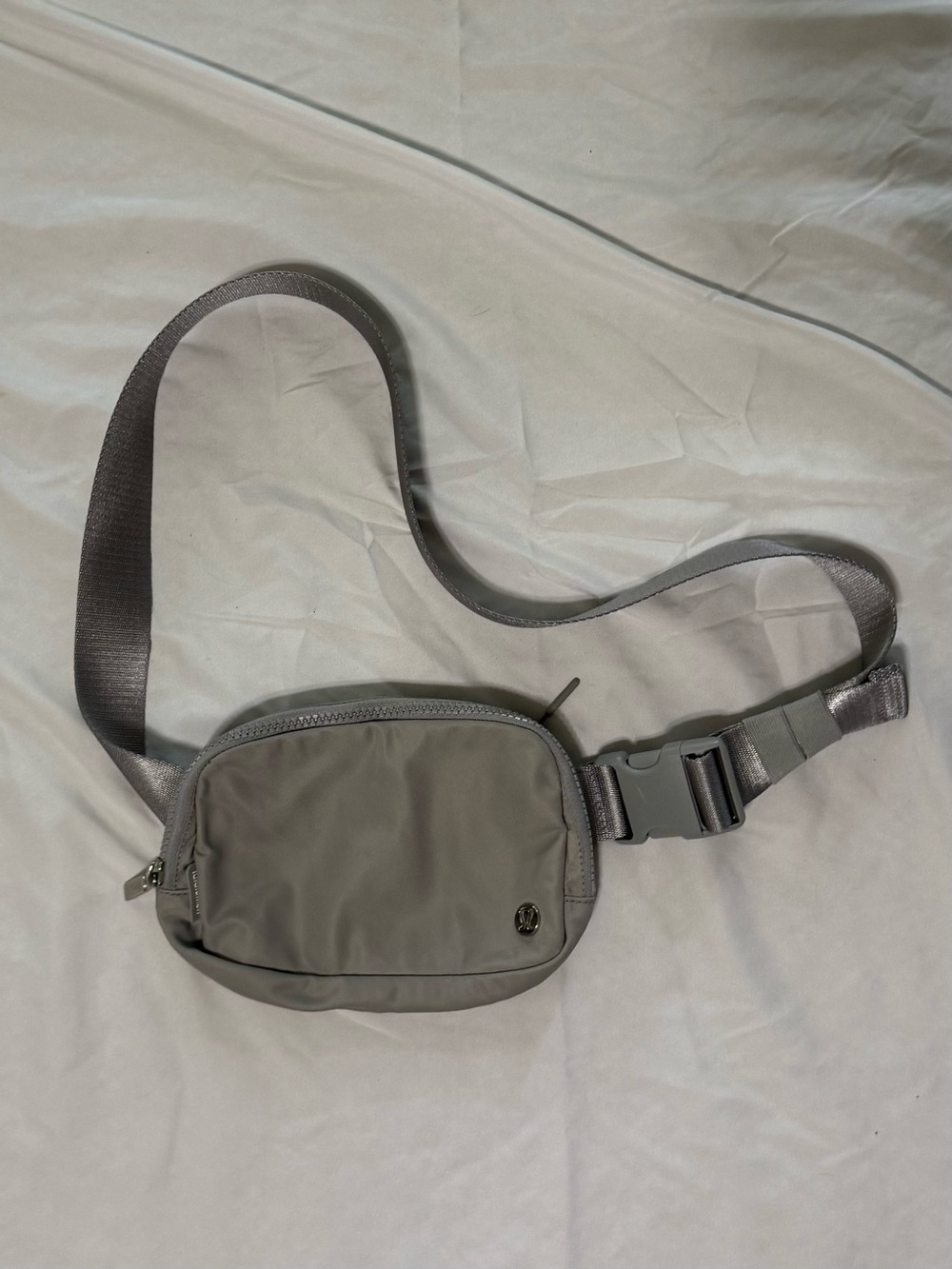 Lululemon Everywhere Belt Bag